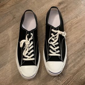 Black Converse Chucks